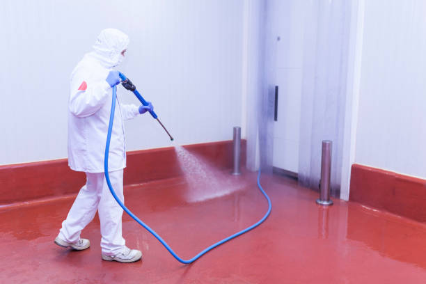Best Animal Enclosure Cleaning  in Centrevle, IL